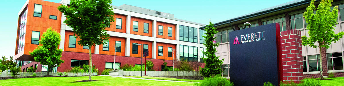 Modern buildings at Everett Community College