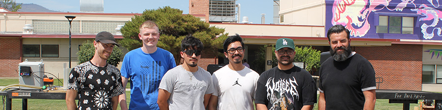 A group of Wenatchee Valley College students posing outside